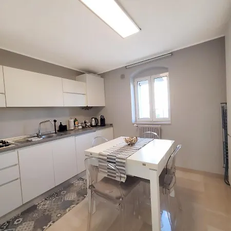 아파트 Penthouse In The Heart Of With Terrace 바리