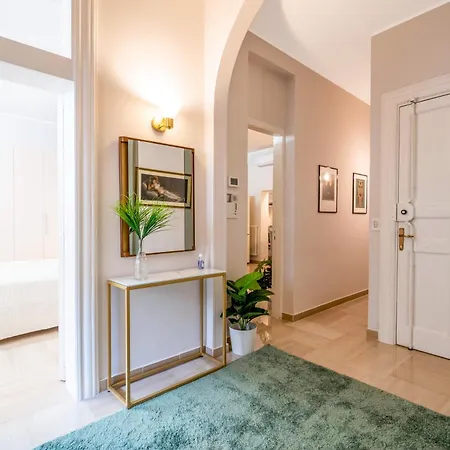 Penthouse In The Heart Of With Terrace 바리