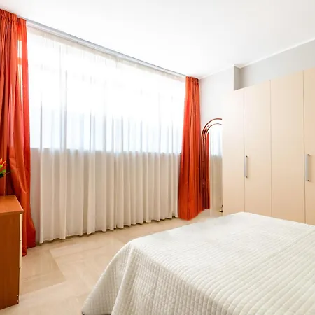 Apartmán Penthouse In The Heart Of With Terrace