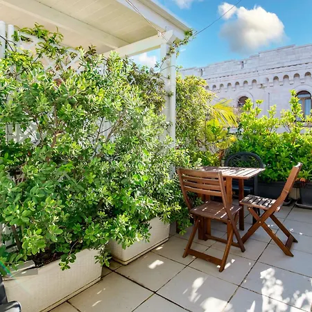 Penthouse In The Heart Of With Terrace Apartmán Bari
