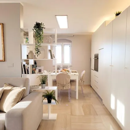 Penthouse In The Heart Of With Terrace Apartmán