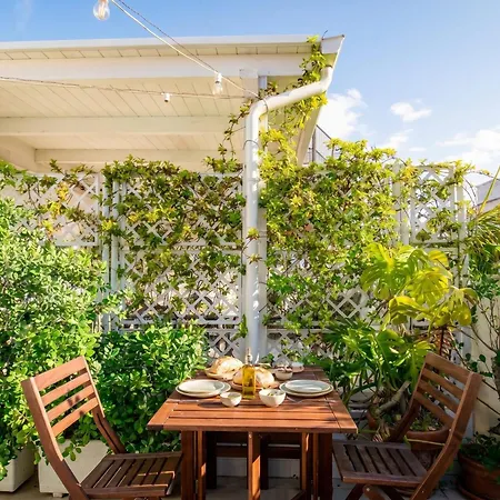 Penthouse In The Heart Of With Terrace Apartmán *